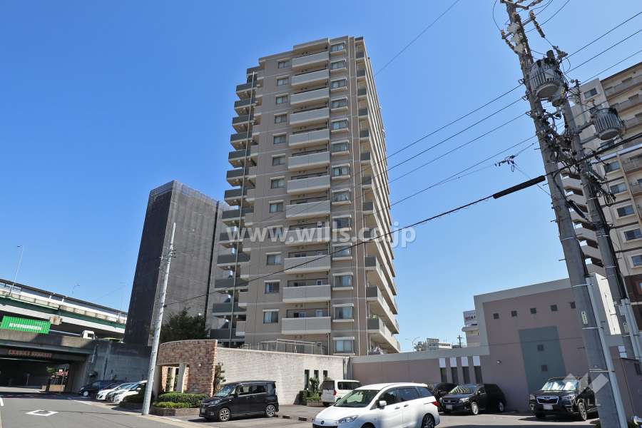 ファミリアーレ上小田井の外観(西側から)