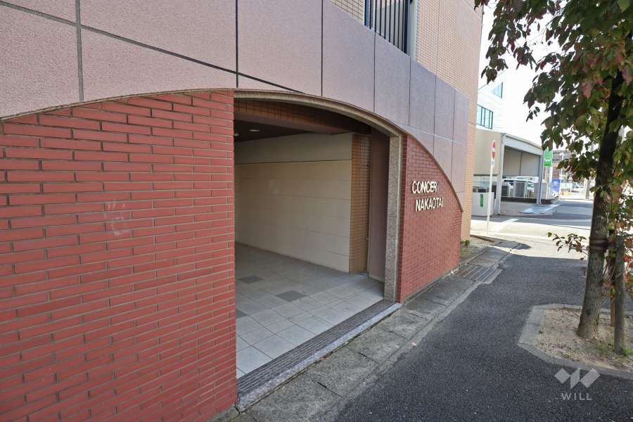 エントランスアプローチ