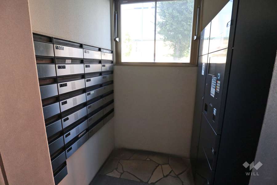 宅配ボックスと共用ポスト