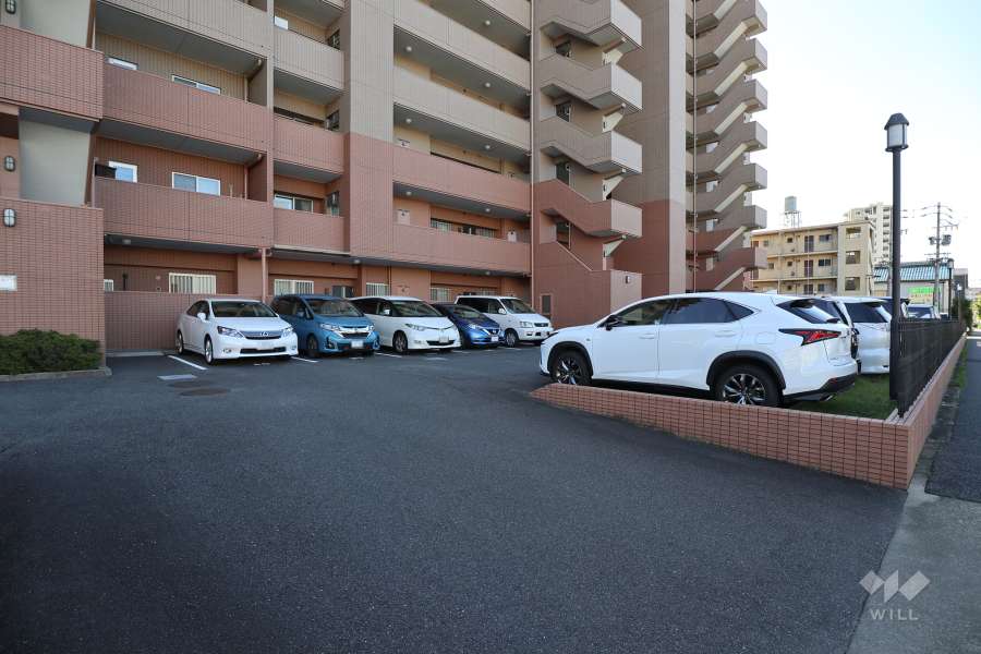敷地内駐車場（屋外平面式）