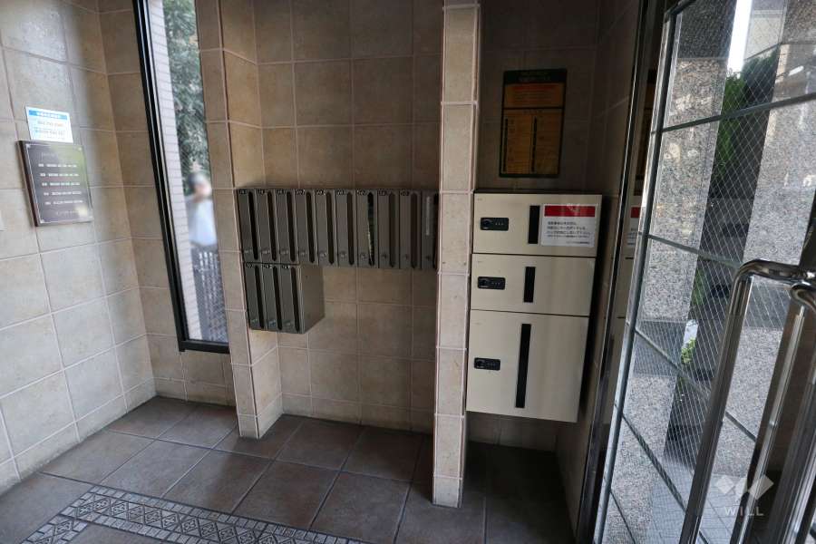 宅配ボックスと共用ポスト