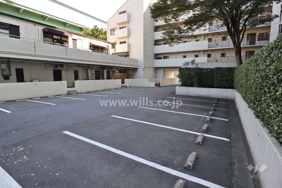 テナント用駐車場