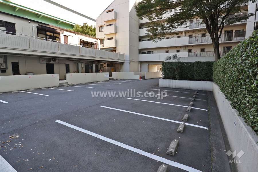 テナント向け駐車場