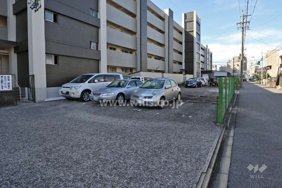 敷地内駐車場(屋外平面式)