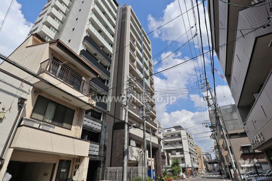 エステムコート名古屋駅前coreの外観（南東側から）