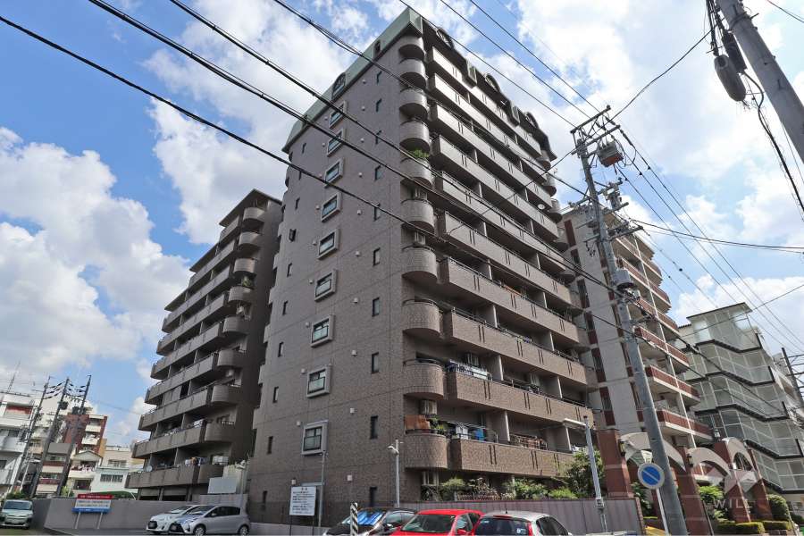 レインボー那古野の外観（南西側から）