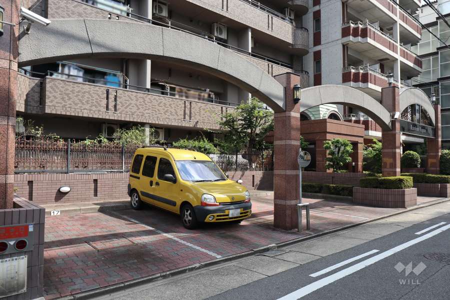 敷地内駐車場（屋外平面式）