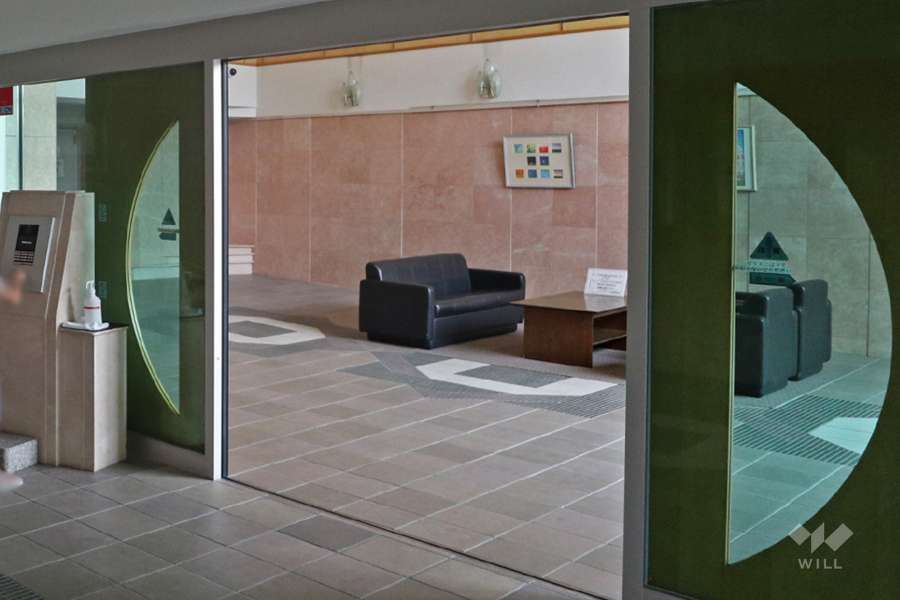 エントランスホール