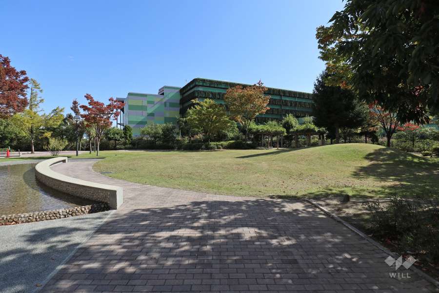 共用広場・敷地内の各所に植栽スペースが設けられています。