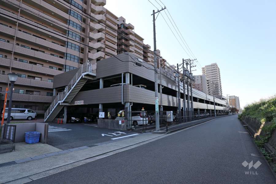 敷地内駐車場（自走式立体）