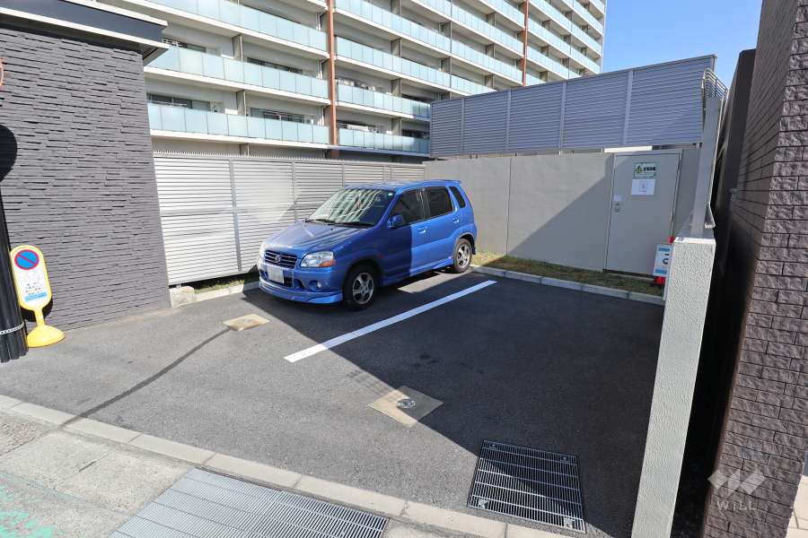 敷地内駐車場（屋外平面式）