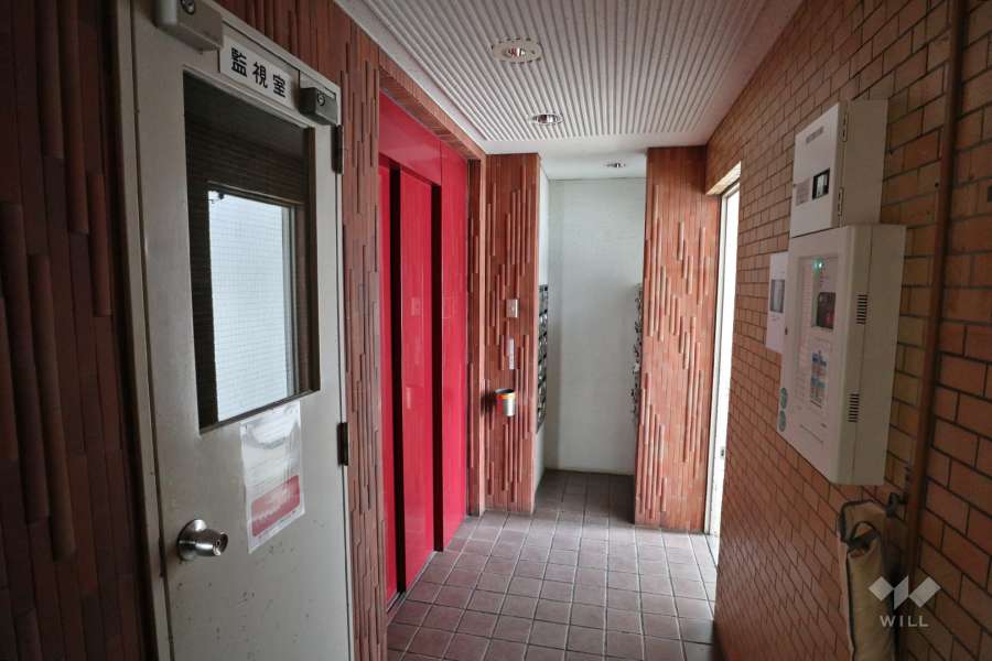 エレベータと共用ポスト