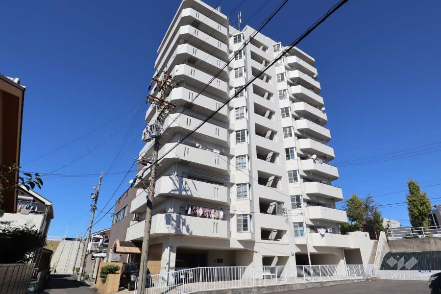 一光ハイツ東枇杷島の外観（南西側から）