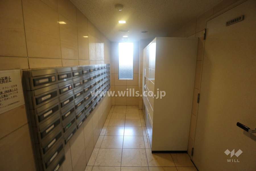 共用ポストと宅配ボックス