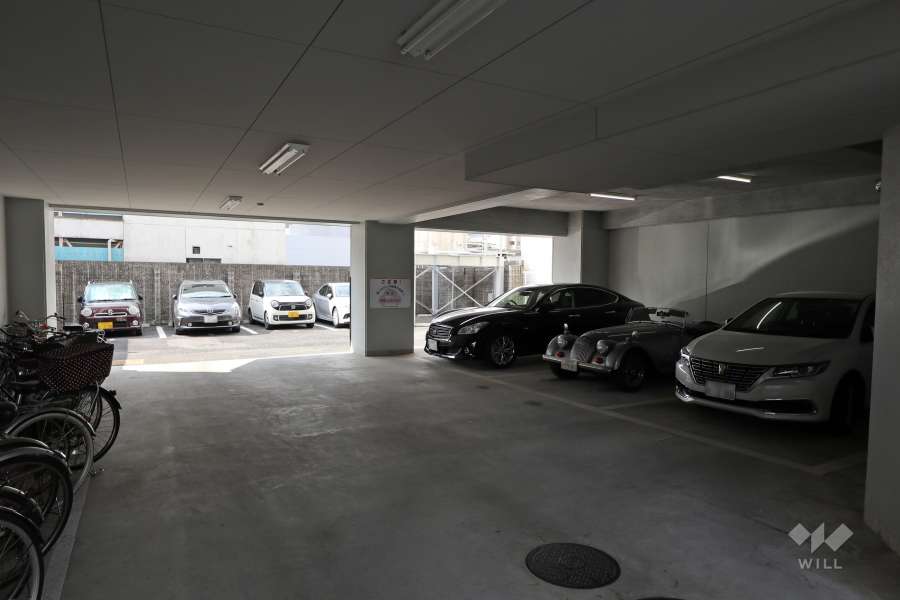 敷地内駐車場（屋内平面式、屋外平面式）