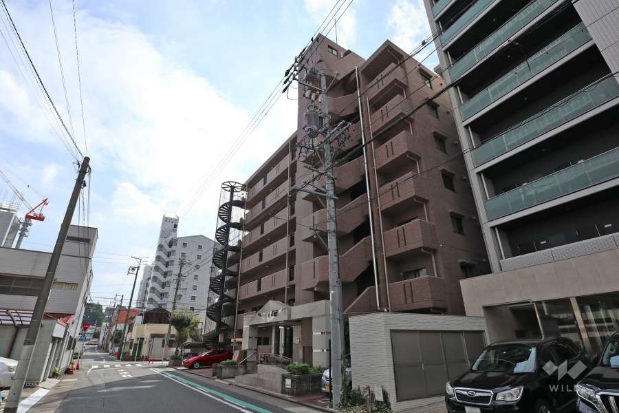 ソフィア幅下の外観（北西側から）