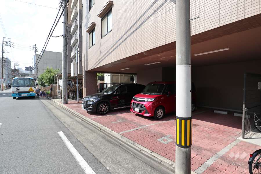 敷地内駐車場（屋内平面式）