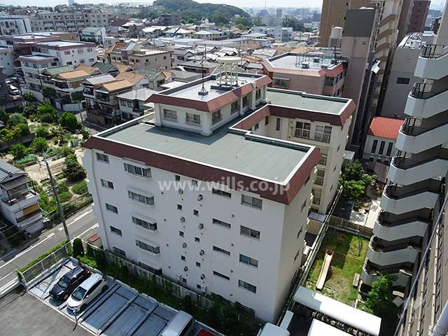 緑地公園第二ダイヤモンドマンションの外観（北西側上方から）