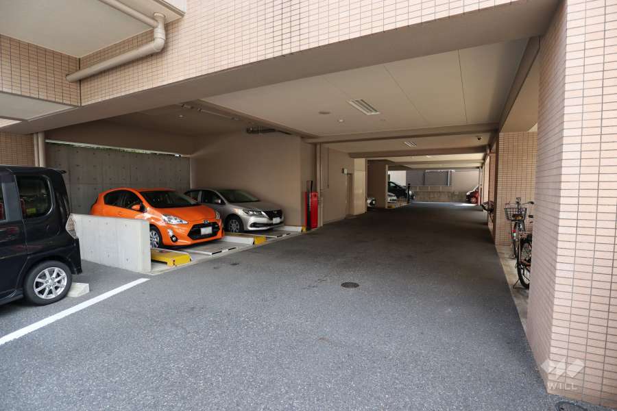 敷地内駐車場（屋内機械式、屋外平面式）