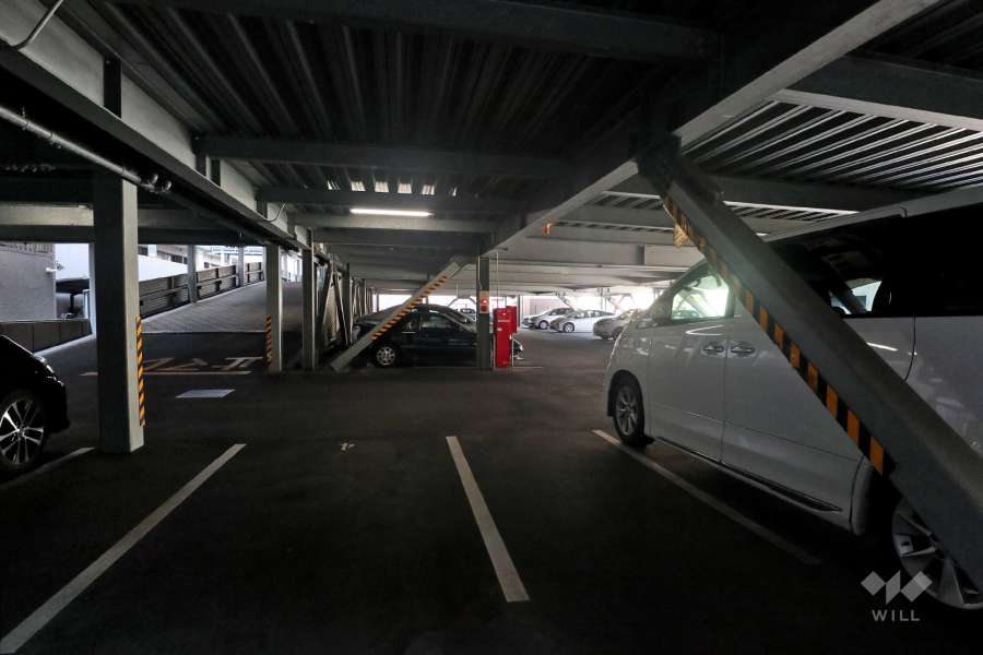 敷地内駐車場（自走式立体）