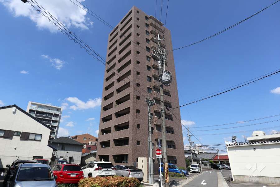 浄心パークホームズの外観（南東側から）