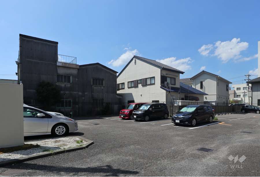 敷地内駐車場（屋外平面式）