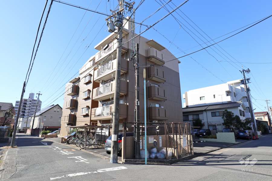 真栄マンション愛知町の外観（北東側から）