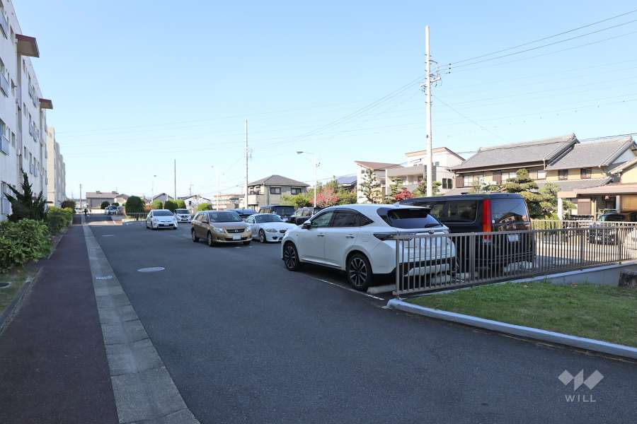 敷地内駐車場（屋外平面式）