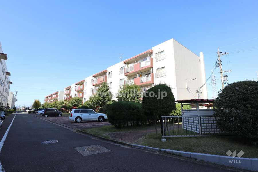 三日月住宅5号棟の外観（南東側から）