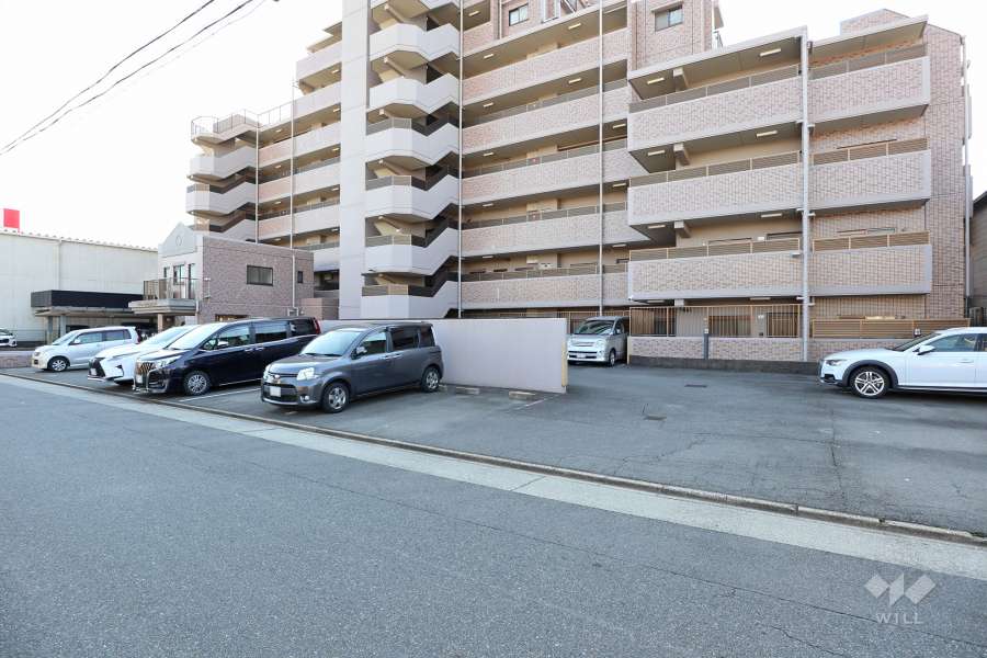 敷地内駐車場（屋外平面式）