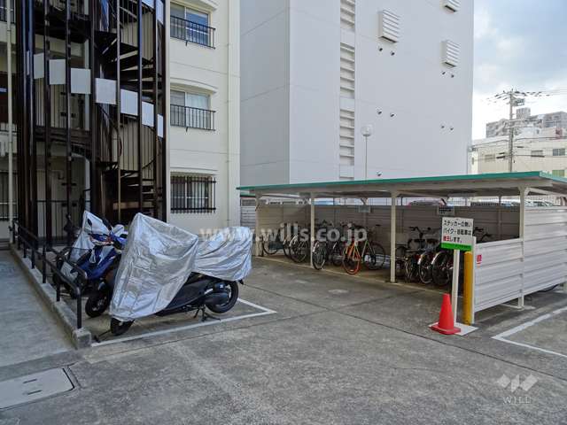 駐輪場、バイク置場
