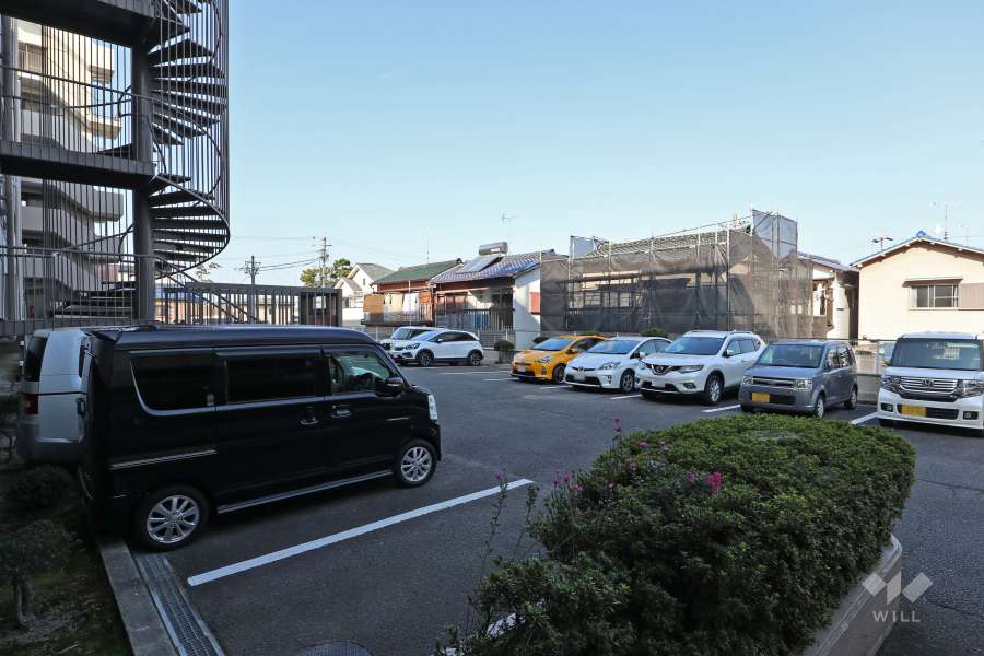 敷地内駐車場（屋外平面式）
