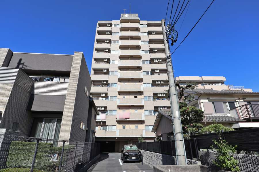 グレイス八田の外観（南側から）