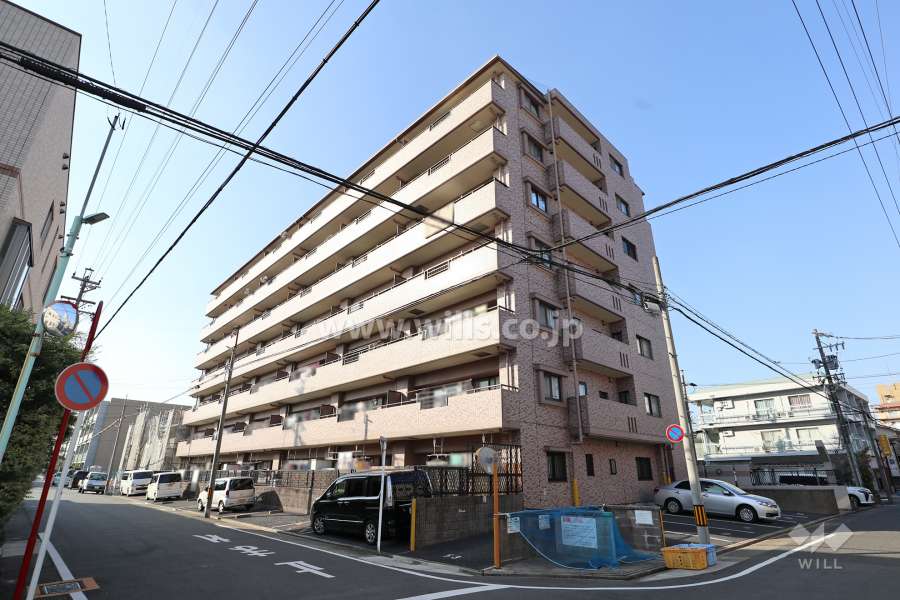 宝マンション日比野ウエストの外観（南東側から）