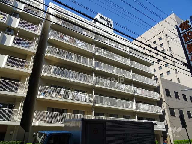 シャルム江坂の外観（東側から）