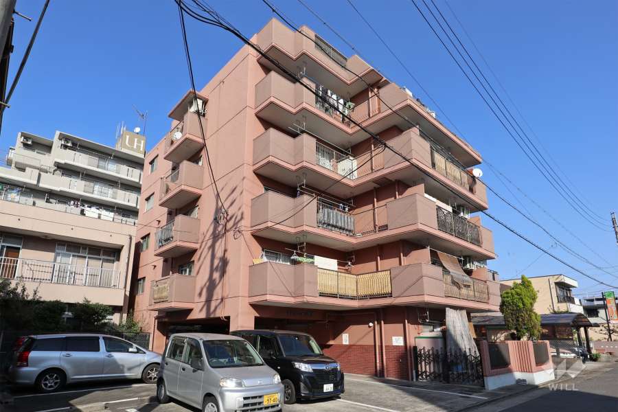 真栄マンション蜆橋の外観（南西側から）