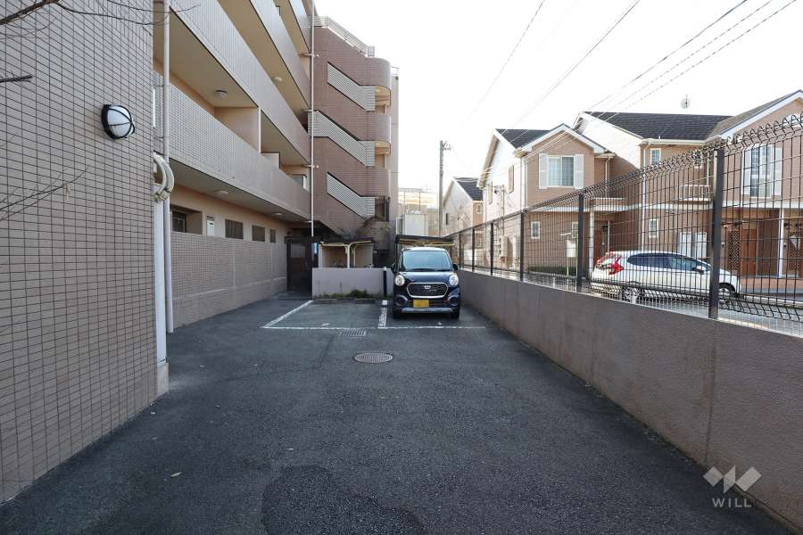 敷地内駐車場（屋外平面式）