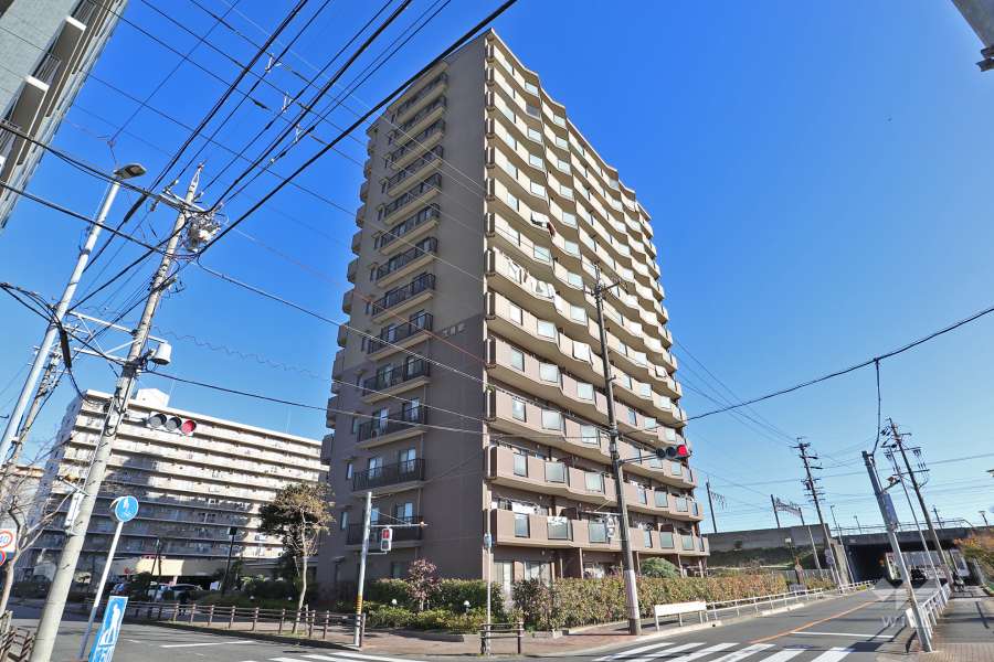 シティコーポ荒子公園弐番館の外観（南西側から）