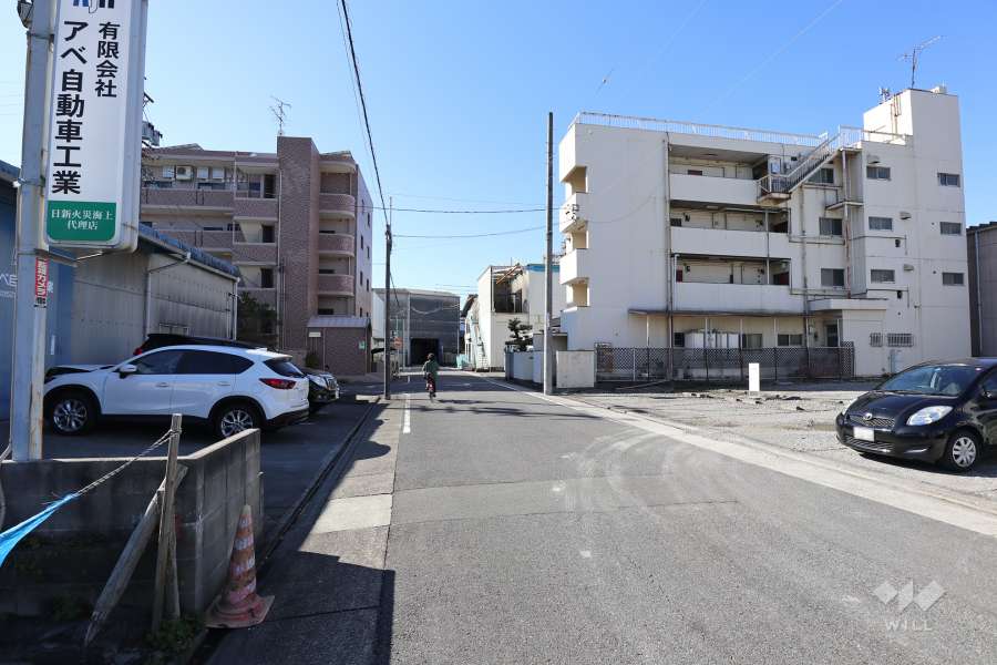 敷地南東側の前面道路