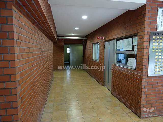 エントランスホール