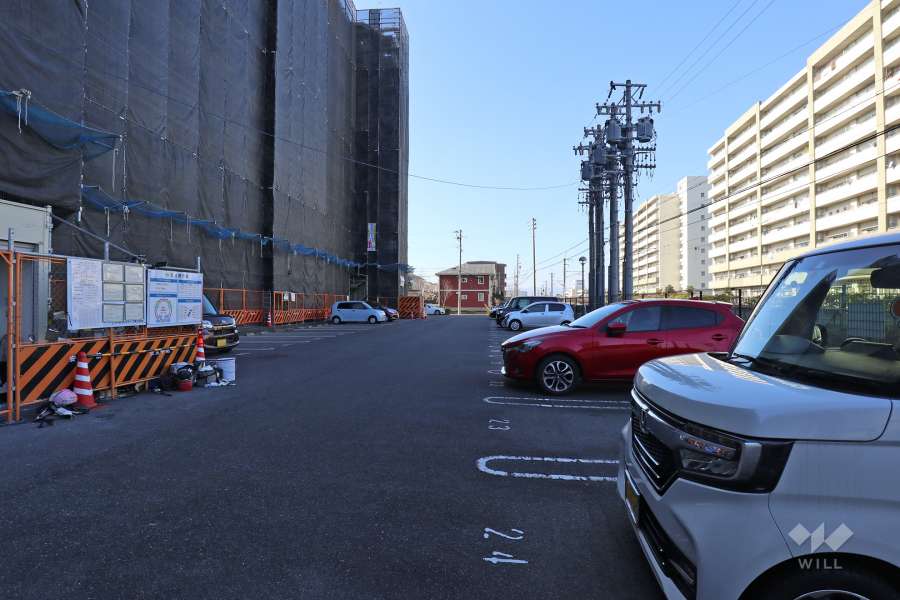 敷地内駐車場（屋外平面式）