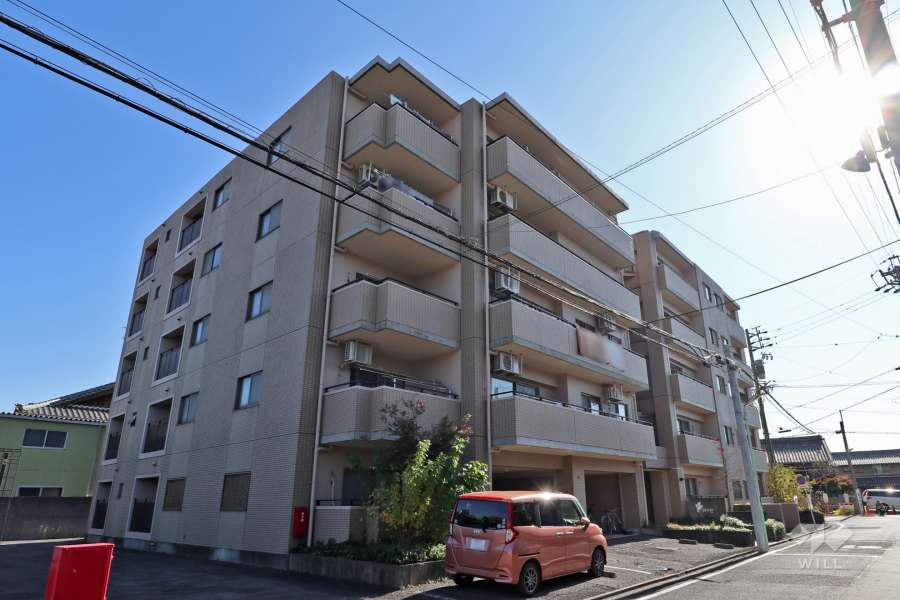 グレイス高畑の外観（北西側から）