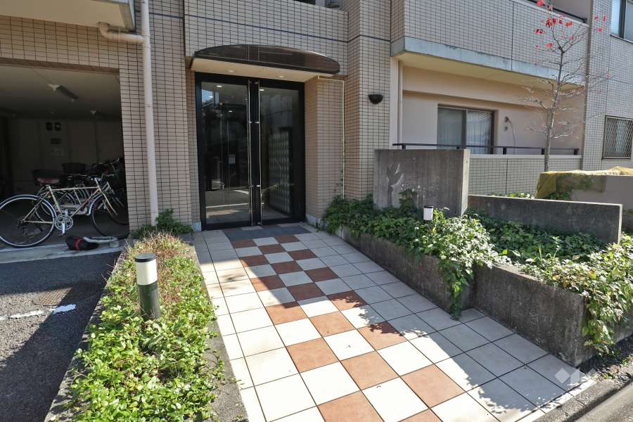 エントランスアプローチ