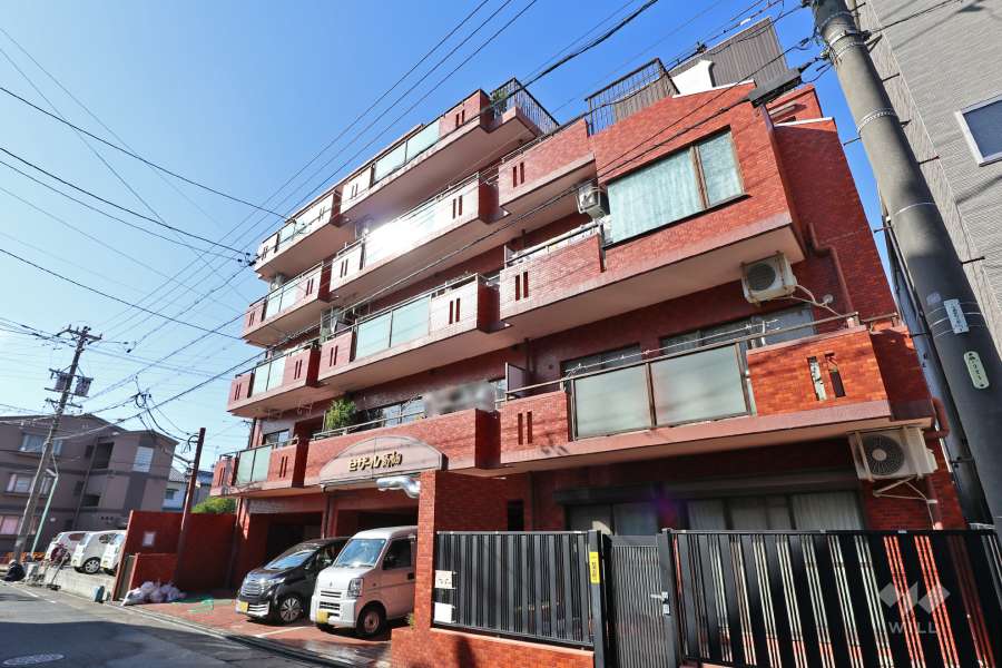 セザール高畑の外観（東側から）