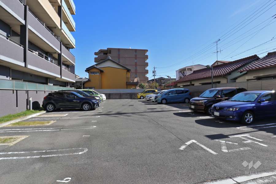 敷地内駐車場(屋外平面式)