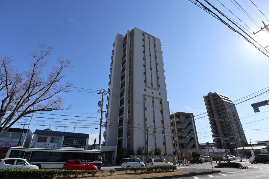 ユニーブル高畑の外観（北西側から）