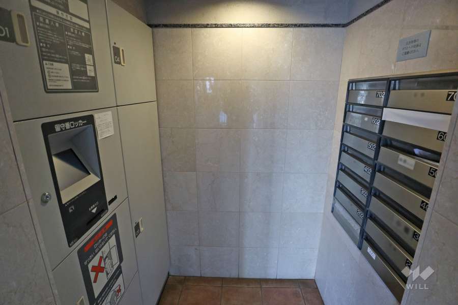 宅配ボックスと共用ポスト