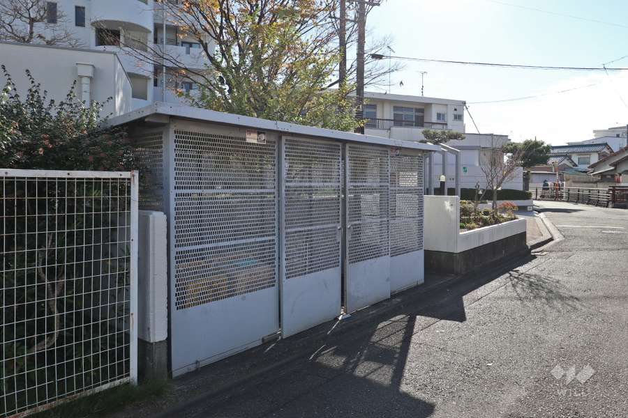 ゴミ置き場