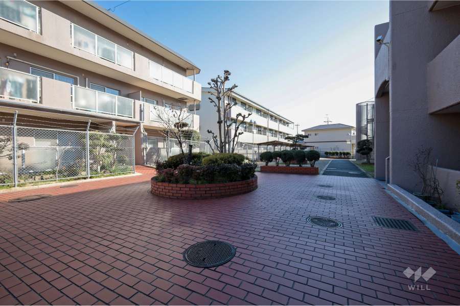 敷地内の広場（中庭）