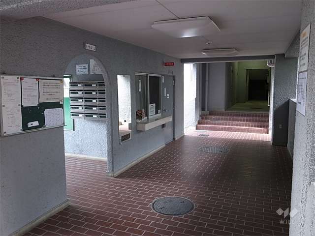 エントランスホール